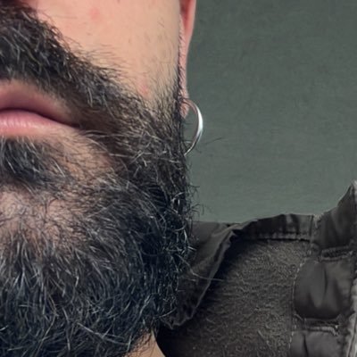 Chenzin92's profile picture. 