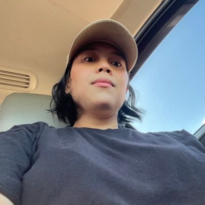 msrojales's profile picture. 🌻🌻🌻