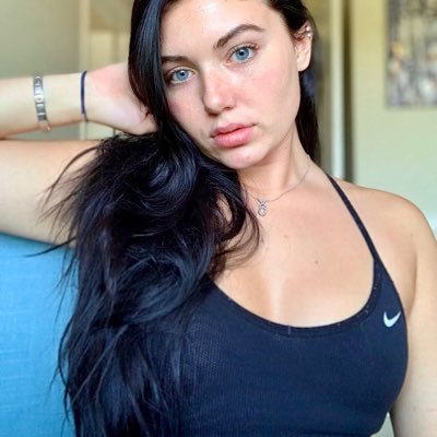 dreammdomme's profile picture. your newest addiction and her name is Ashley👸🏻 🔞 no minors 🔞