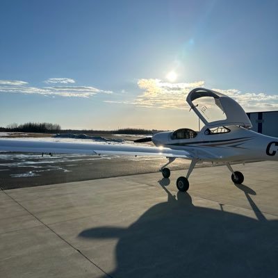 ComeauTyler's profile picture. 📍 Golf aficionado, Pilot in the making ✈️