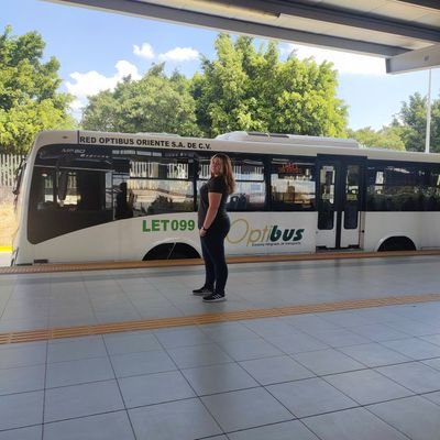 Por el simple amor a las rutas troncales del SIT de León Guanajuato🐛💚

Ig de mi negocio ⬇️