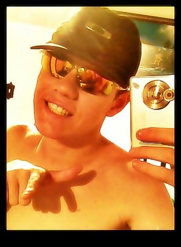 é que hoje eu nao sou de ngm ♫