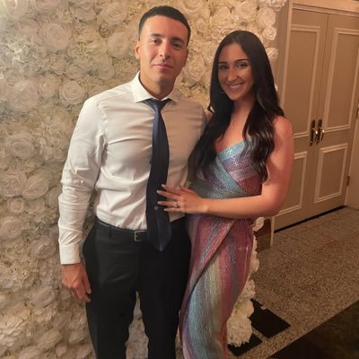 AmandaDeSero's profile picture. 