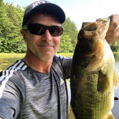 jbecks3805's profile picture. Father, outdoorsman, sports fan (Miami Dolphins).