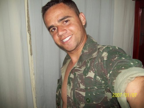 gilcleciodomont's profile picture. branco, 1.75alt 78kg olhos e cabelo castanho.