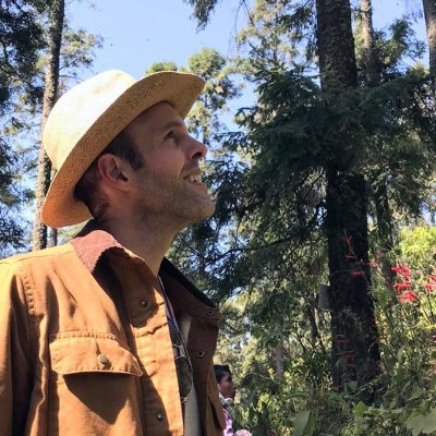 Reforestador urbano; diseñador paisajista; creador de la @jungla_cdmx y jardínes nativos en la CDMX; encinófilo; MIA @ SIPA; ciclista; arte y naturaleza.