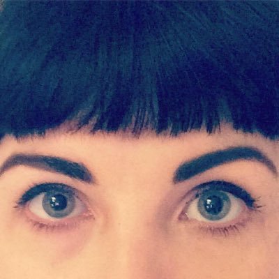 staineve's profile picture. professional book fancier