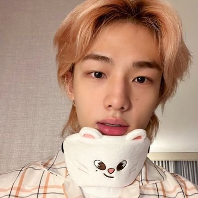 Fan acc
Prioridad Stray Kids OT8 ♡
Carat, Luvity, Elring, Fix, Lune, Nswer, Engene
Con 24 años cumplidos tomando sonrisa del emperador con Wei Wuxian