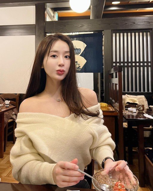 vpwbh84353722's profile picture. ママ活紹介をしてます🐥毎月200名以上の紹介実績🐥全国どこでも紹介できます🐥会社員を辞める方が続出中🐥フォローしてくれた方にママさん紹介🐥