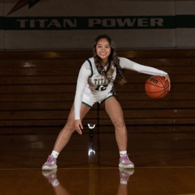 5’7” PG/SG | Boylan ‘24 | GPA: 5.0 | Rockford Heat Elite 17U #12 |hudl: https://t.co/r2SumWNObF | 8154914381 alaynamp3@gmail.com