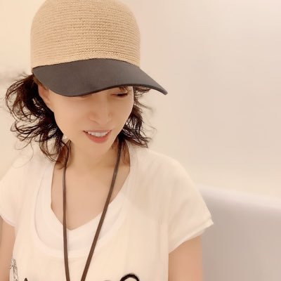 onagawa__'s profile picture. 大手美容外科カウンセラー歴30年。表面的なカウンセリングでは解決出来る事は少ないと感じていた時にメンタルエステスクールと出会い、セラピスト、ヒーラーの道を進み始めました。 アネモネの電話相談受付中↓ リンクはこちら