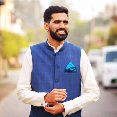 UssamaMajeed's profile picture. Digital marketer and University Lecturer passionate about spreading positivity and boosting productivity. Join me as I share insights on marketing & education.