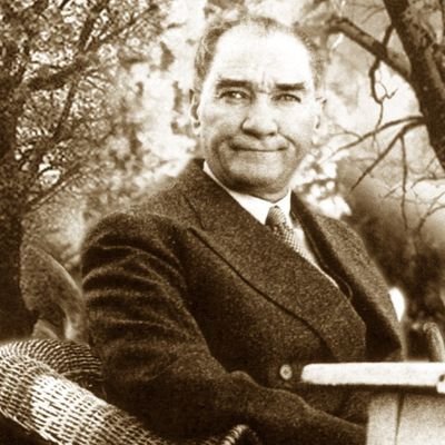 #ATATÜRK#BJK#EMAD#DELİORMANLI#ÇERKEZ##ANGARALI#EVLİ#BABASI DA BANKACI#BİR GARİP İLETİŞİMCİ#HAYVANSEVER-KEDİ AŞIĞI#KİTAP KURDU#MÜTEMADİYEN ÖĞRENCİ #YENGEÇ²...