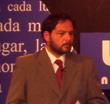 Periodista, RADIO NACIONAL 
socio de @FOPEA