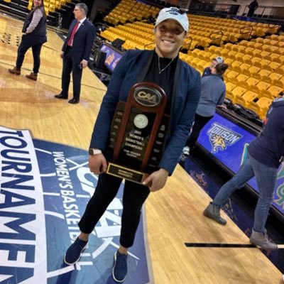 Monmouth Assistant WBB🦅 2023 CAA Champion 🏆| University of Maryland alum 🐢🏀💍| love is love 🖤🖤    https://t.co/fV7vfrdDAf