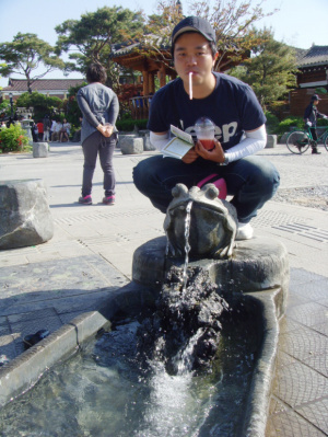 choiheerak's profile picture. 