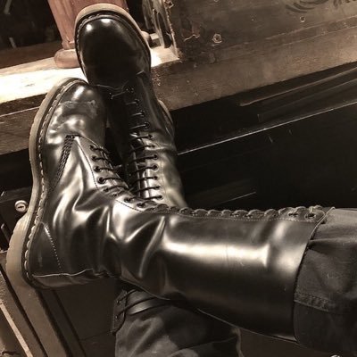 boot_master14 Profile Picture