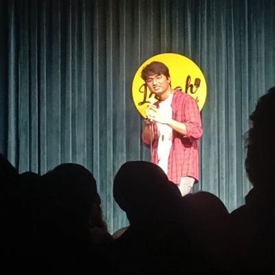 Err.
standup-comic