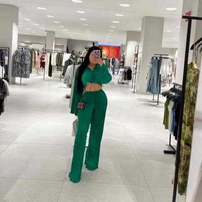 DIANN ORNELAS OFICIAL ACTRIZ Y MODELO INTERNACIONAL