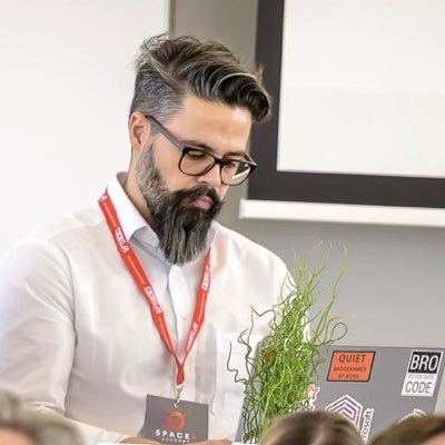 Helping people, achieve their goals through technology.
Digital Lab Austria GmbH