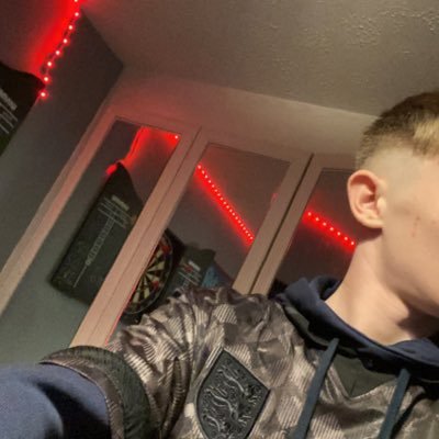 16 ✘ Streamer and Content Creator ✘ free agent