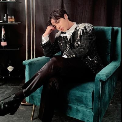 _𝑨𝒍𝒍 𝒕𝒉𝒆𝒔𝒆 𝒍𝒊𝒈𝒉𝒕𝒔 𝒂𝒓𝒆 𝒄𝒐𝒍𝒐𝒓𝒆𝒅 𝒊𝒏 𝒃𝒚 𝒚𝒐𝒖⁷🦋⁷
𝑩𝑻𝑺 𝑷𝑨𝑽𝑬𝑫 𝑻𝑯𝑬 𝑾𝑨𝒀!Fan Account|لوکال فالو نکنه. فمنیست
