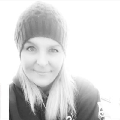 racheebabeee's profile picture. A down to Earth friendly girl....Paramedic & Ex Volunteer Crew member for the RNLI...with a love of snowboarding, scuba & the sea!!