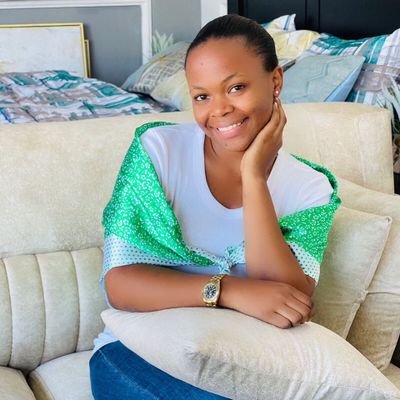 R0semaryM's profile picture. You see what you believe.