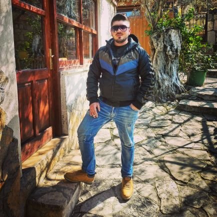 Sonayispiroglu's profile picture. Herkes kusurları ile kusursuzun peşinde.