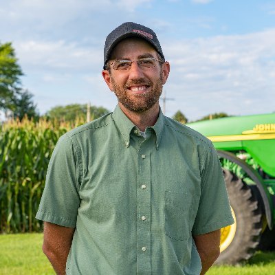I live and work on a family farm, studied agronomy at Ohio State, and work for Beck's Hybrids as a Field Agronomist and Precision Farming Advisor.