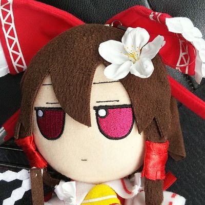 FluffyFumo's profile picture. Secondary Account of @VeriFluffy for the Funny Fumos