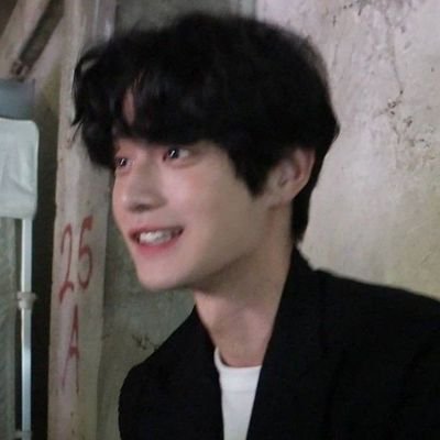 ৠ┠ਠāā amante de la uva verde, nct/enhypen y de my school president (ćļ¼¾Ļļ¼¾) #shtwt