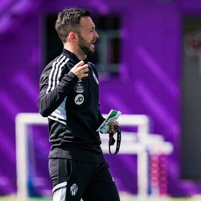 Entrenador de Futbol. Real Valladolid CF.        Experiencia en LaLiga,CD Leganés ,Melbourne City, Rayo Vallecano, Cf Fuenlabrada...En constante aprendizaje!!