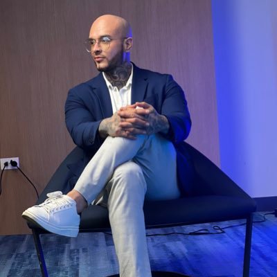 miguegoodlife's profile picture. 👣⭐️ |Sueño con personas felices, sanas y humanas /Wanderlust/Fitness/bienestar/belleza/cirugiaplastica/plasticsurgery/ CONOCE MÁS DE MI (instagram)👇🏻👇🏻👇🏻