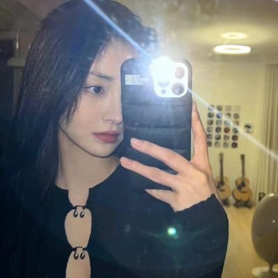 Authorized ㅡ 1998, She's the girl with galaxies inside her minds, the sun and moon in her heart, and the stars in her eyes.