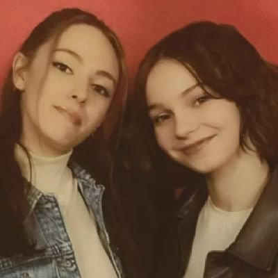 Fangirl • Boiola por Mulher Bonita • Fanfiqueira assídua das boiolagens alheias