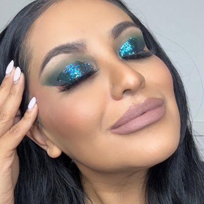 GabyMor_offic's profile picture. Makeup & Skincare reviews. Anti-aging obsessed    💋 Host on the TRENDIO App 🎁 PR gabymor.official@gmail.com 💰Check link in bio for Promo Codes #beautyblog