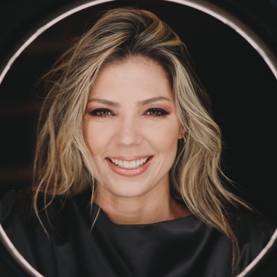 Periodista deportiva Caleña/Presentadora /Runner / Deportista Amateur / En Caracol Radio ♥️ y Canela Deportes ⚽️