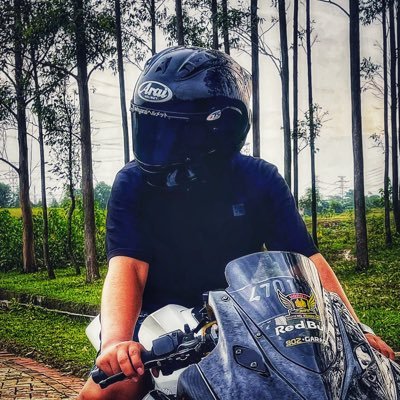 polim___'s profile picture. TikTok: @polim___ || Instagram: @polim___ || YouTube: Bang Polim