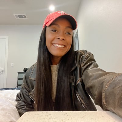 deannamrivers's profile picture. The Visual Aspect | Texas girl in the big city