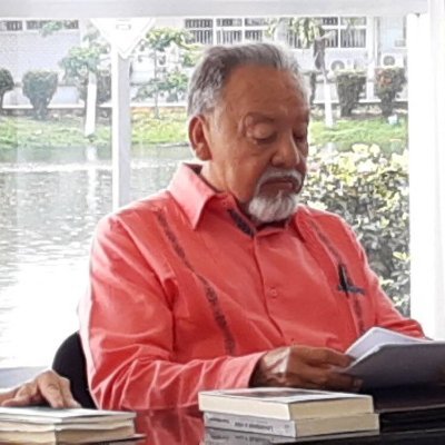 Periodista, 55 años de ejercicio. Estudió Licenciatura Periodismo; Universidad Autónoma de Chihuahua. Publica en Tabasco Hoy, Presente y otros.