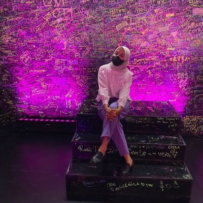 nelisnvy's profile picture. agak ngeselin dikit 🤏🏻☺️