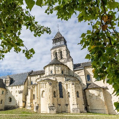 Plus grande cité monastique d’Europe, #patrimoine mondial de l’Unesco entre Chinon et Saumur, au cœur du #ValdeLoire. #culture #art #musée #FAM #gastronomie