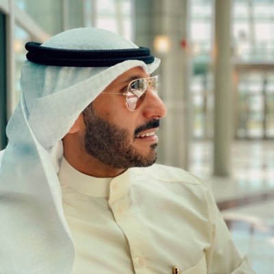 عضو بجمعية المحامين .. ليسانس حقوق وباحث دراسات عليا .. يومك هذا لنْ يُعادَ ثانيةً فاحرص أنْ يكون مُشبعًا بالثّقة بالله والأمل والسّعادة وأجعل لك فيه أثرًا طيبا