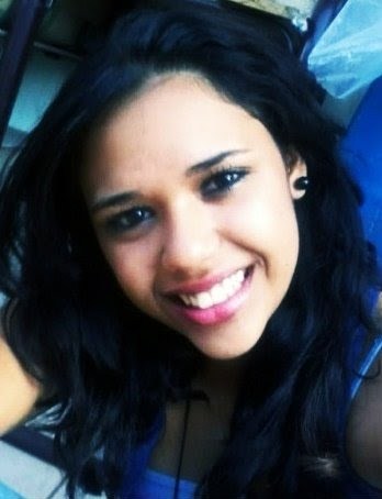 Linda, graciosa, Sorridente, engraçada, loka, amiga,
Me segue? bjos