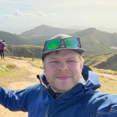 HurtLukas's profile picture. 