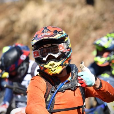 aez034's profile picture. 薬師NUTs。左腕にチタン→今は生身