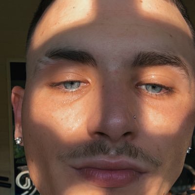_IssPossum's profile picture. suckyamum