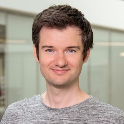Researcher trying to understand and unpuzzle the aging process