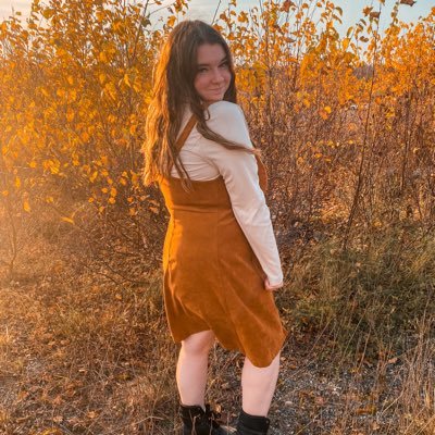 aleshacatyt's profile picture. нι уσυ вєαυтιfυℓ нυмαи☀️🌻🥰 have an amazing day ❤️ tik tok: aleshacatherine